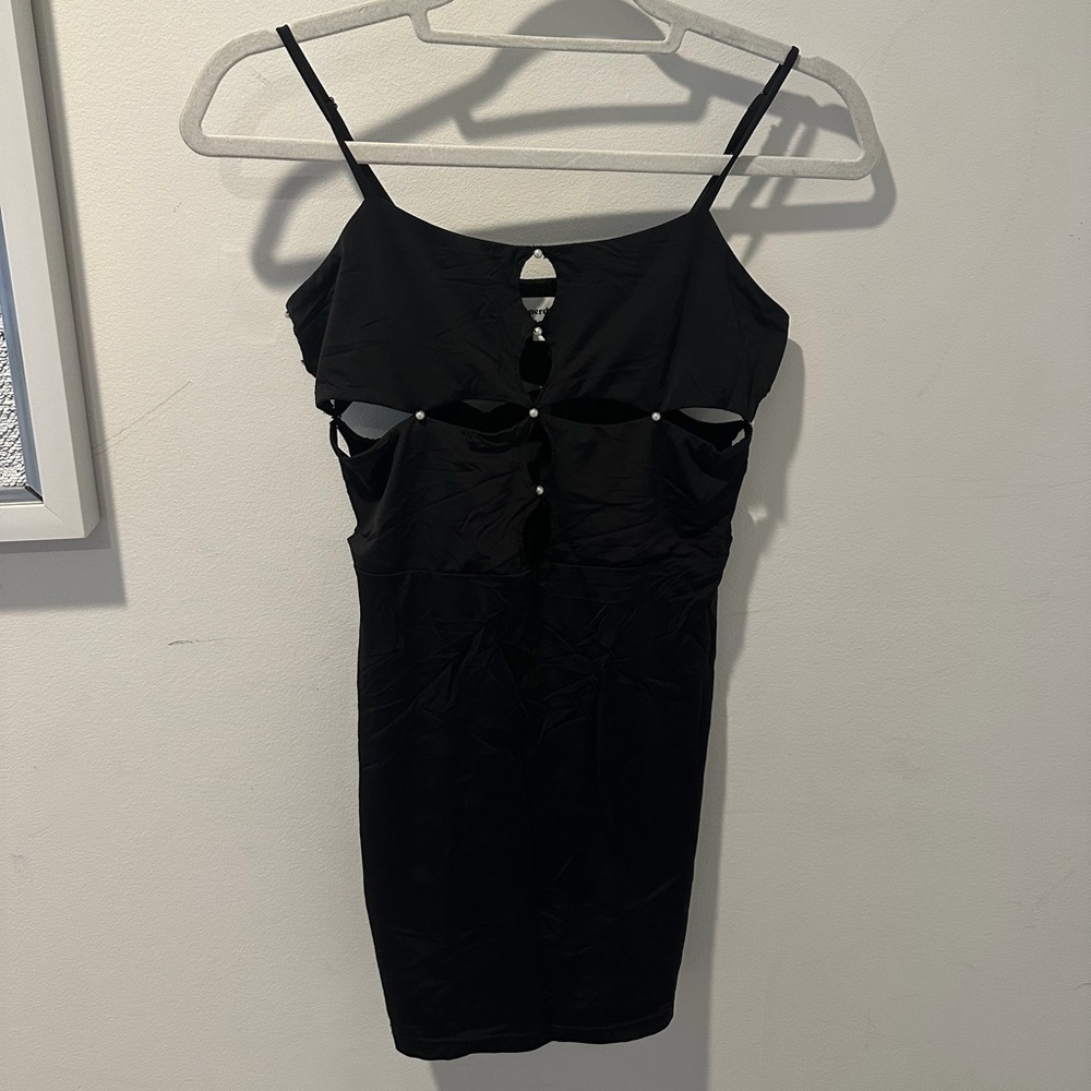 Superdown- Revolve. Celina Cut Out Dress in Black size small - Picture 4 of 7